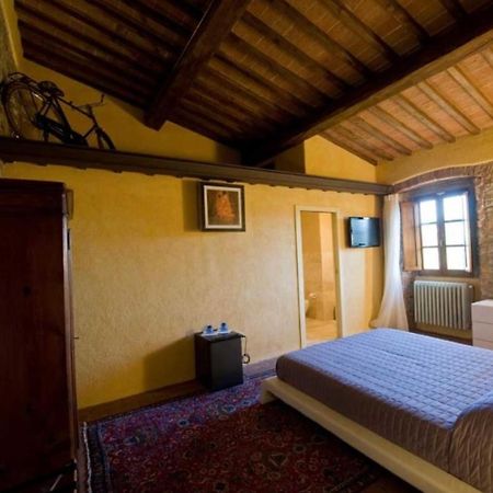 Room In Bb - Agriturismo Sottotono, Nature And Relax カルミニャーノ エクステリア 写真