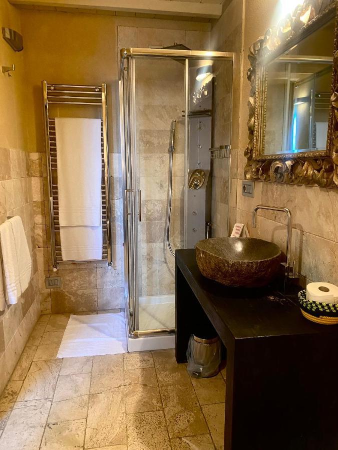 Room In Bb - Agriturismo Sottotono, Nature And Relax カルミニャーノ エクステリア 写真