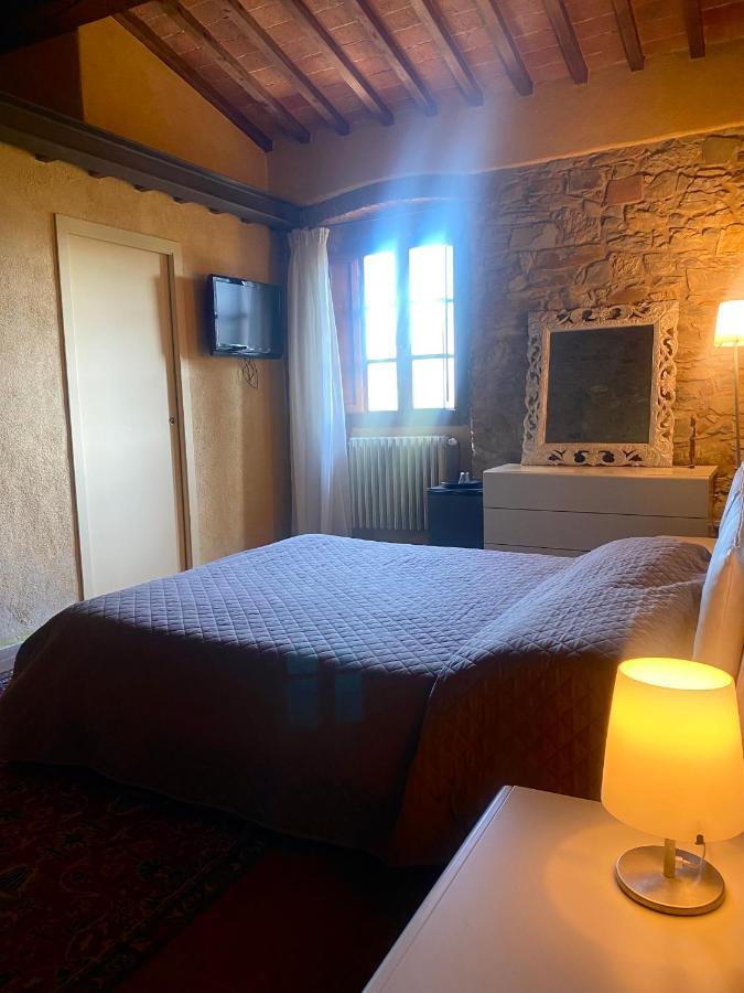 Room In Bb - Agriturismo Sottotono, Nature And Relax カルミニャーノ エクステリア 写真